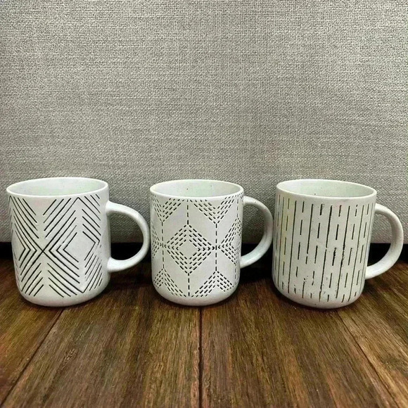 Other - Stoneware Mugs - set of 3 - Brand New